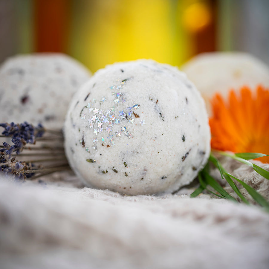 Lavender Vanilla Bath Bomb- single