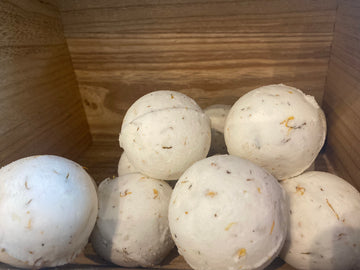 Bath Bomb: Calendula Sandalwood Lemongrass - single